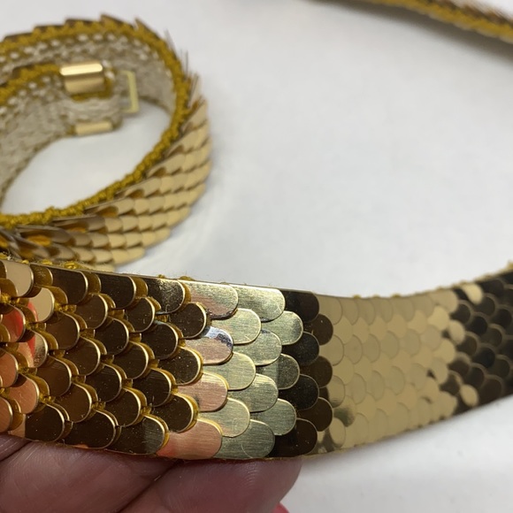 Accessories Vintage Gold Metallic Fish Scale Belt With Jeweled Buckle